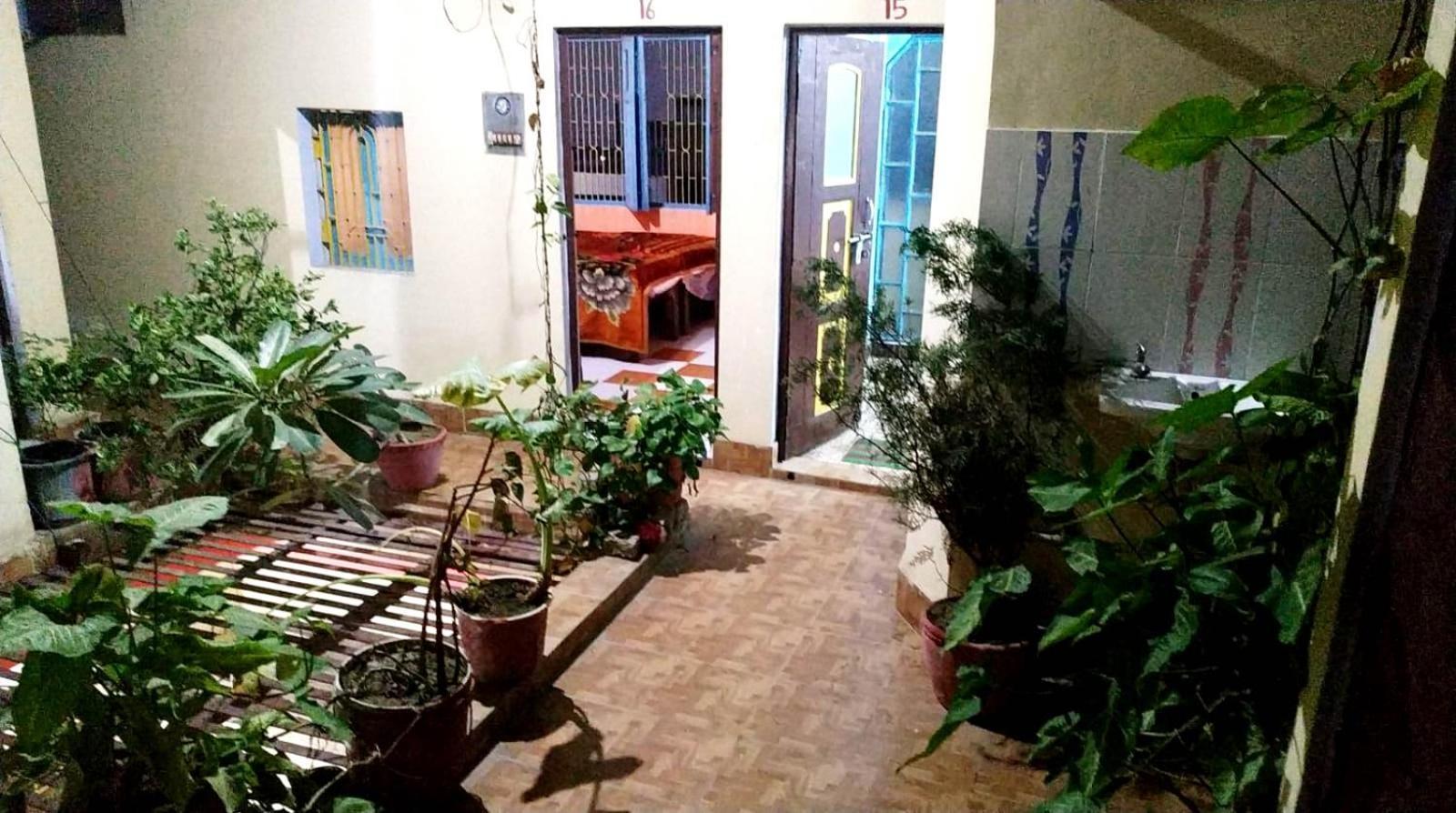 Tiwari Palace Modern Vision Guest House - Varanasi, Varanasi